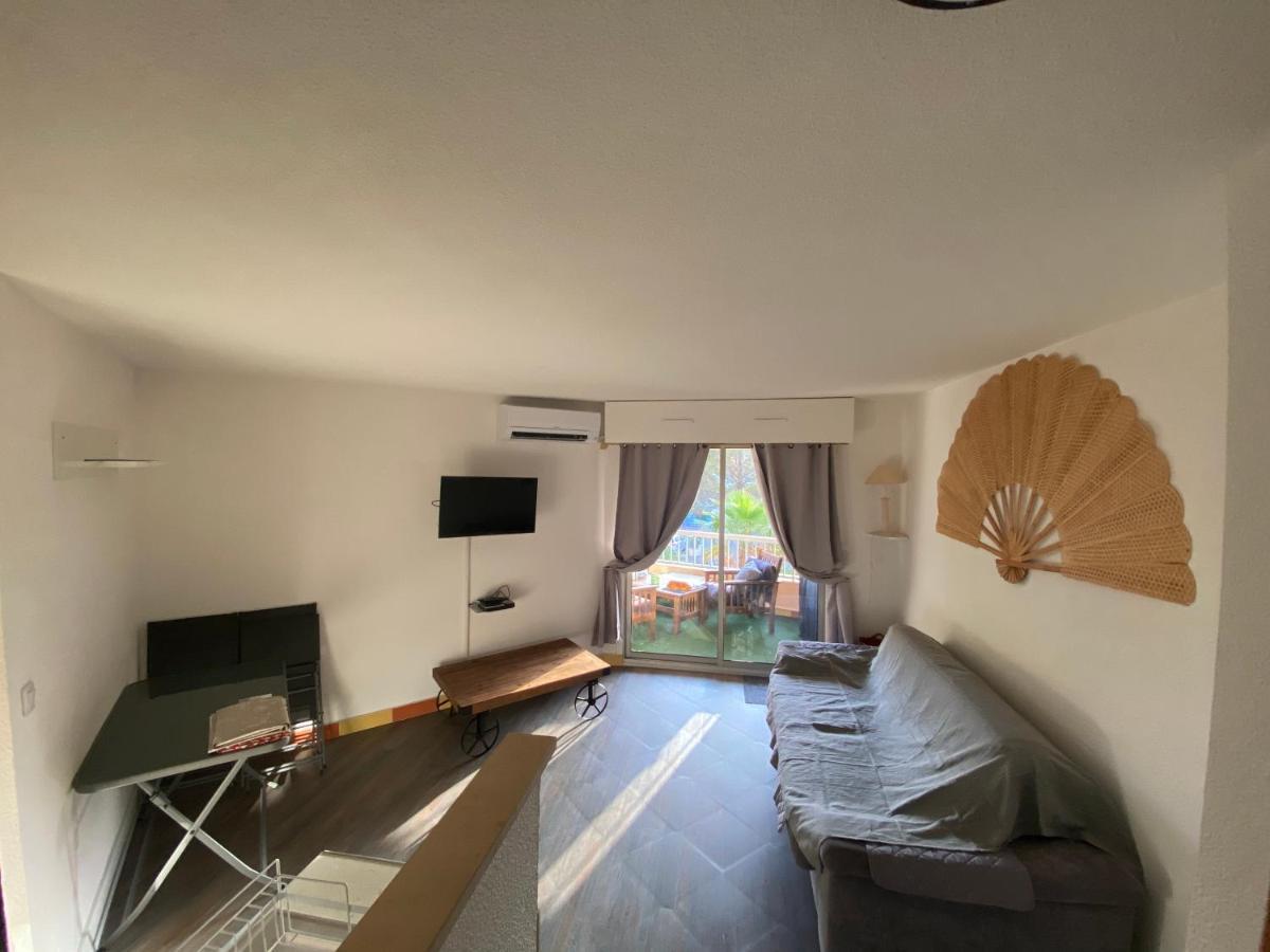 Au Lagon Bleu A Frejus, Garage, Tennis & Piscine 1200 M2 Appartement *
