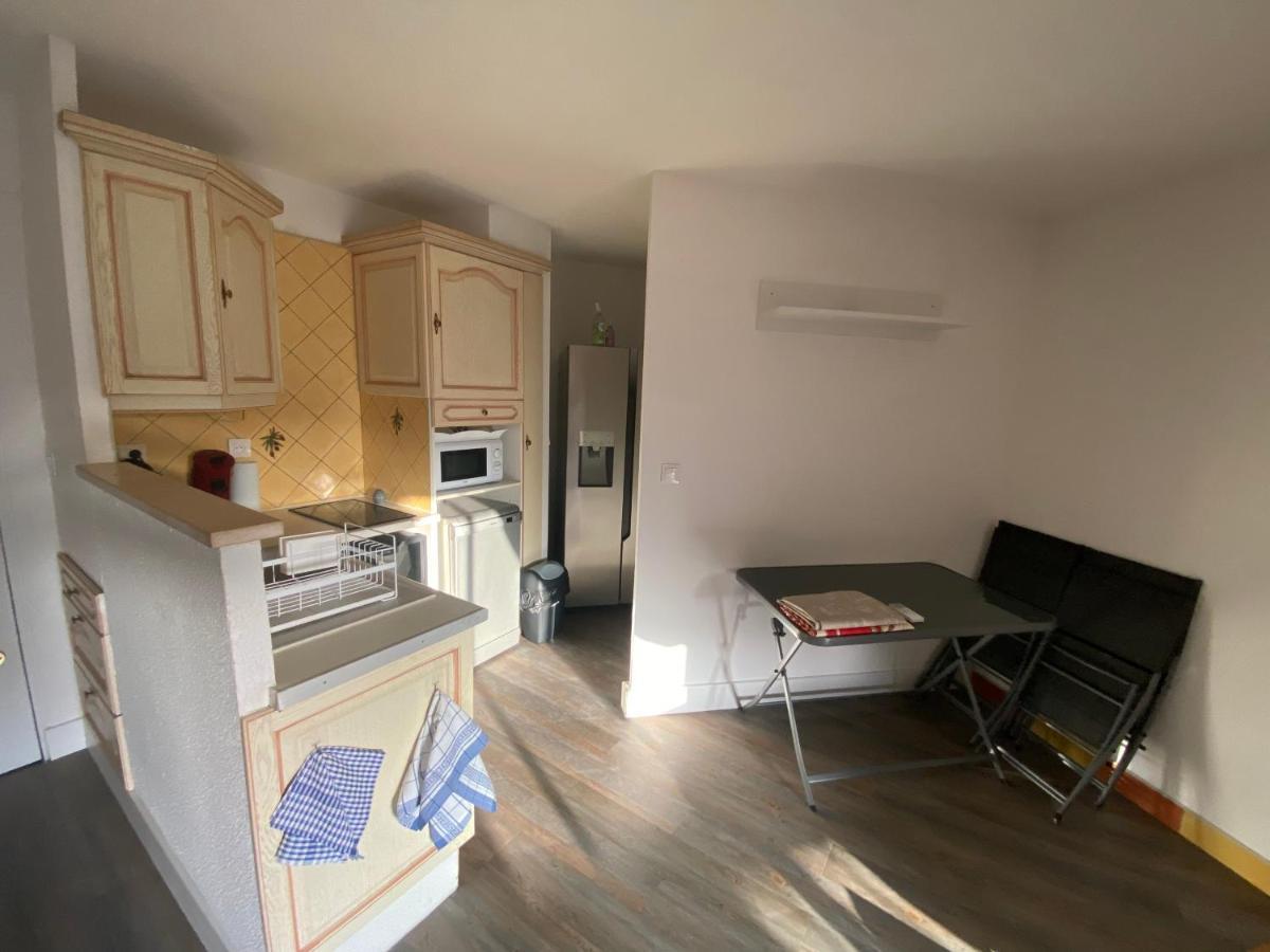 Au Lagon Bleu A Frejus, Garage, Tennis & Piscine 1200 M2 * Fréjus